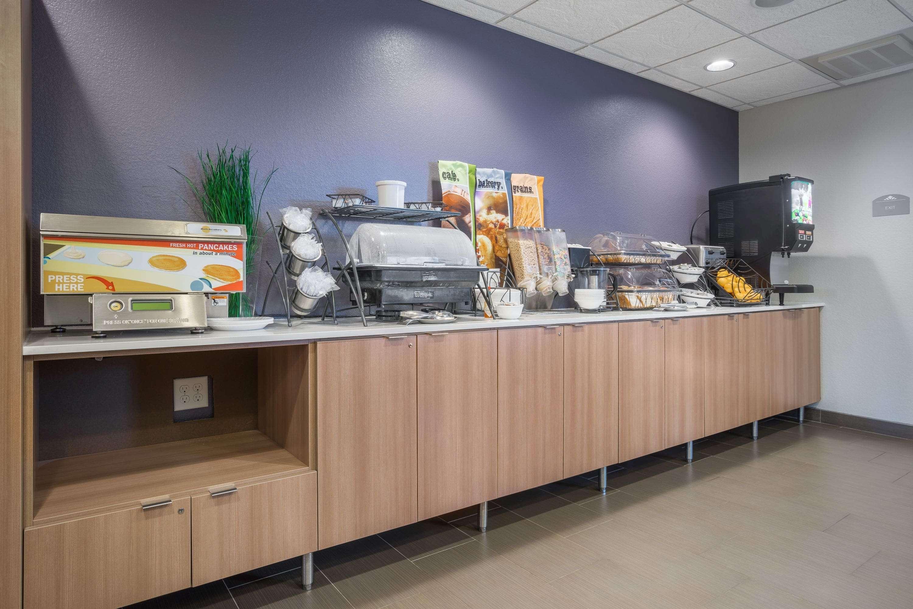 Microtel Inn & Suites By Wyndham Moorhead Fargo Area Kültér fotó