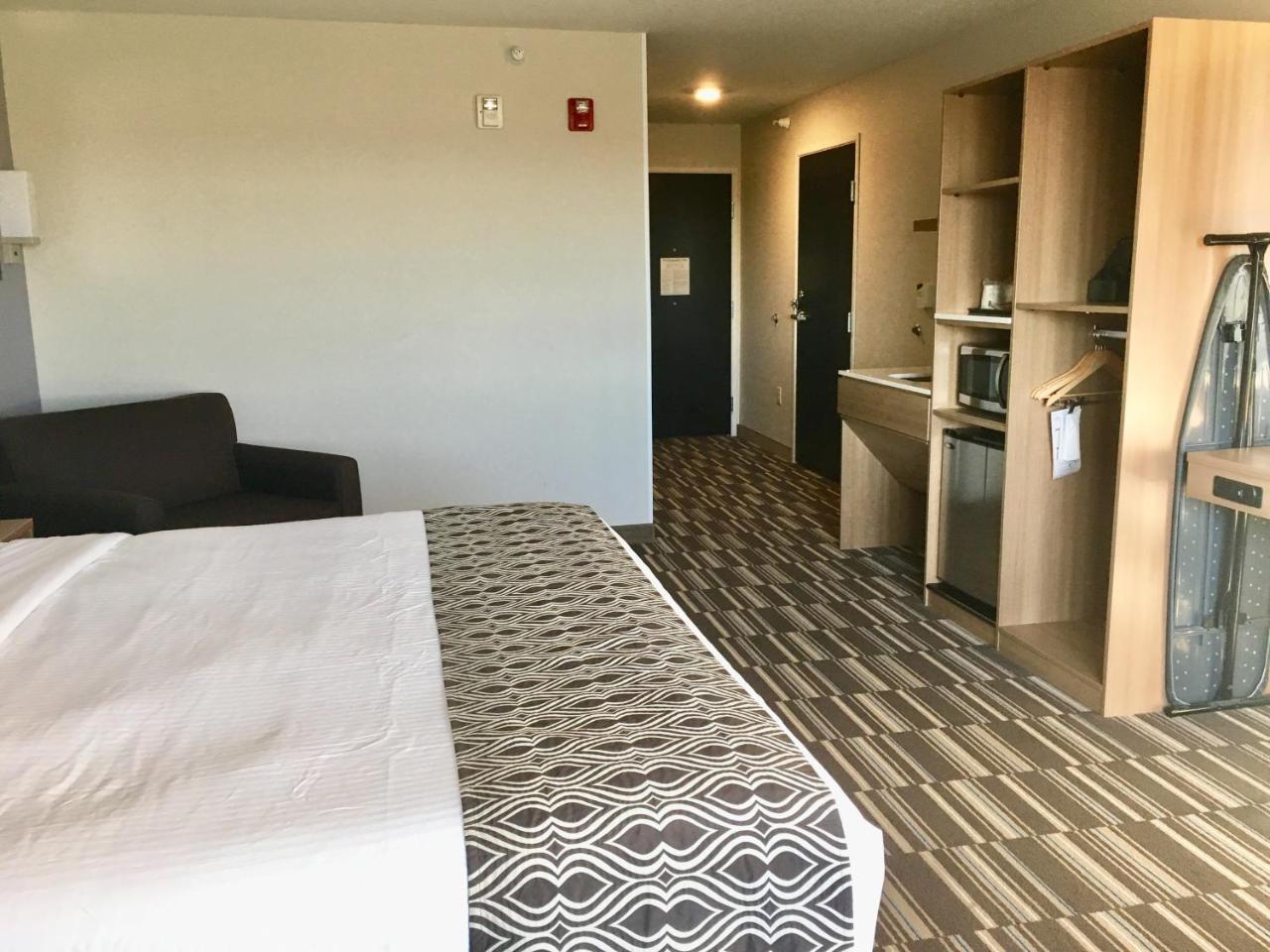 Microtel Inn & Suites By Wyndham Moorhead Fargo Area Kültér fotó